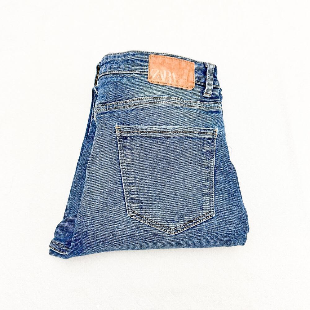 Zara Vintage Wash Bootcut Denim Jeans Split Raw Hem Size 8